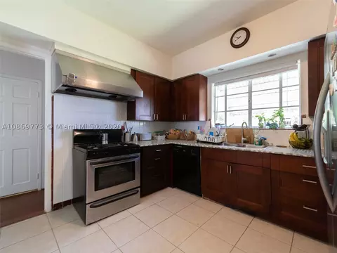 9400 Abbott Ave, Surfside, FL 33154 photo 8