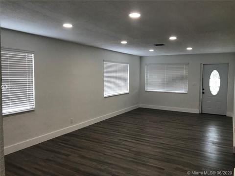 657 E 43 St, Hialeah, FL 33013 photo 5