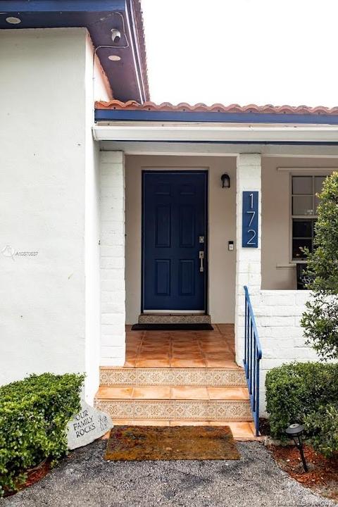 172 Shadow Way, Miami Springs, FL 33166 photo 4
