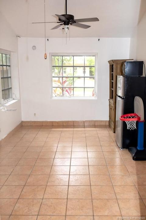 172 Shadow Way, Miami Springs, FL 33166 photo 32