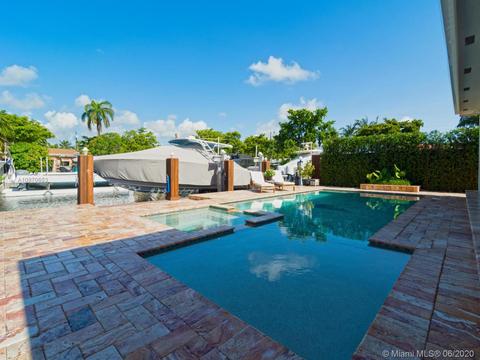 12930 Oleander Rd, North Miami, FL 33181 photo 5