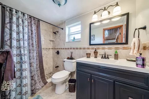 34 E 45th St, Hialeah, FL 33013 photo 23