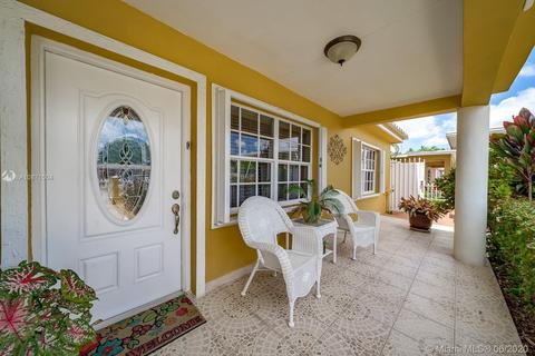 34 E 45th St, Hialeah, FL 33013 photo 1
