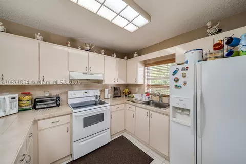 34 E 45th St, Hialeah, FL 33013 photo 25