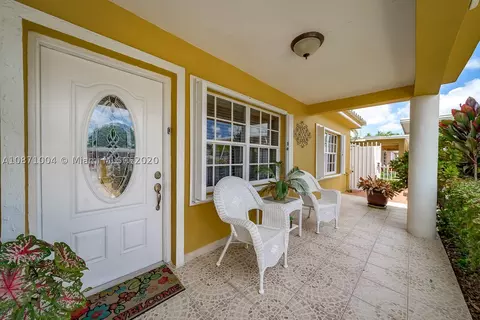 34 E 45th St, Hialeah, FL 33013 photo 1
