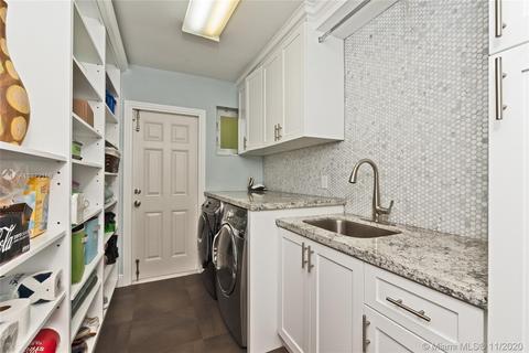6751 Gleneagle Dr, Miami Lakes, FL 33014 photo 24