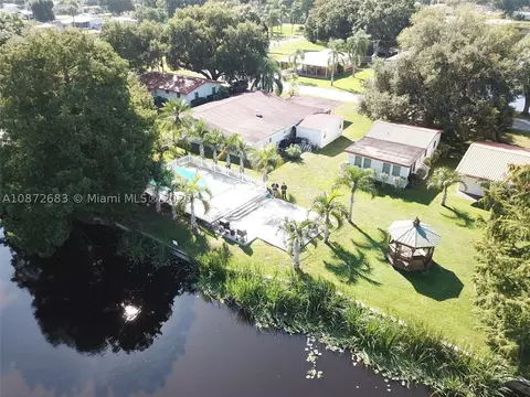 3203 SE 29th Ln, Okeechobee, FL 34974 photo 1