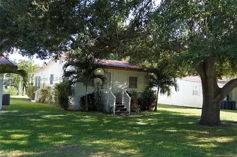 3203 SE 29th Ln, Okeechobee, FL 34974 photo 2