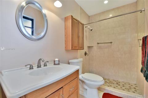 6005 W 8th Ave, Hialeah, FL 33012 photo 18