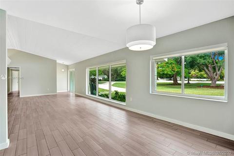 6691 Chapman Field Dr, Pinecrest, FL 33156 photo 24
