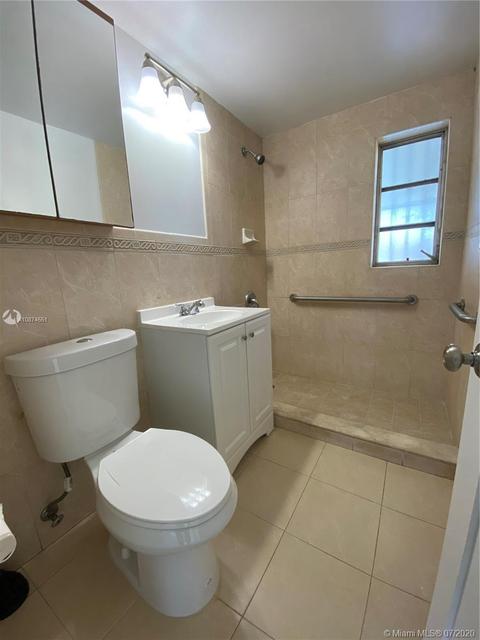 701 E 14th Pl, Hialeah, FL 33010 photo 12
