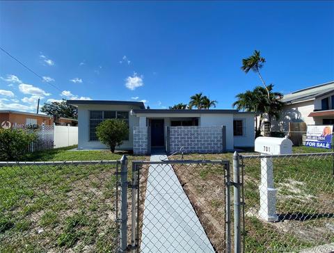 701 E 14th Pl, Hialeah, FL 33010 photo 2
