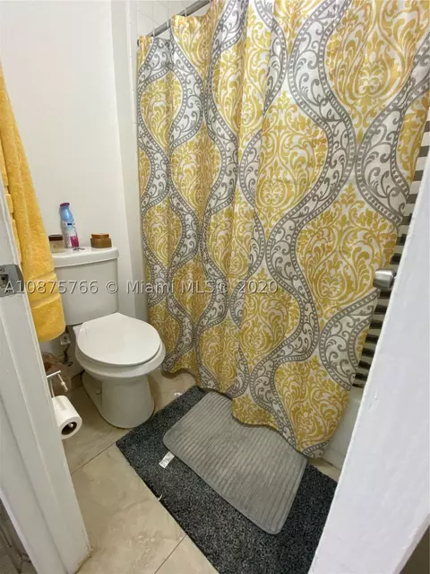 814 E Palm Run Dr, North Lauderdale, FL 33068 photo 8
