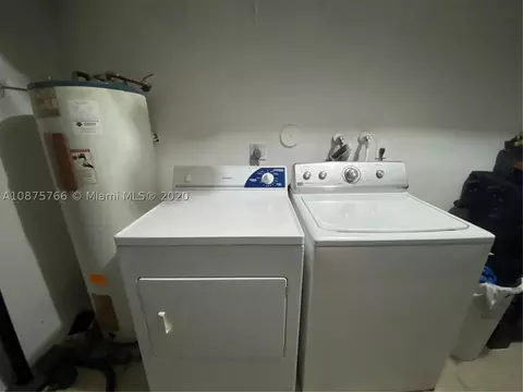 814 E Palm Run Dr, North Lauderdale, FL 33068 photo 12