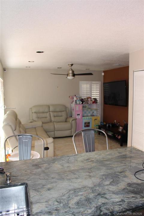 502 SW 88th Pl E, Miami, FL 33174 photo 8