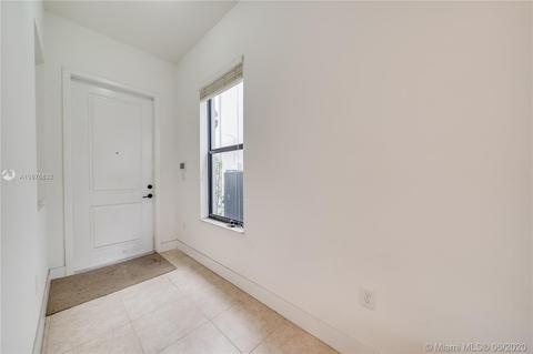 3267 W 97th Ter, Hialeah, FL 33018 photo 4
