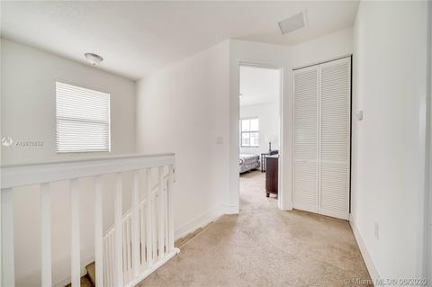 3267 W 97th Ter, Hialeah, FL 33018 photo 16
