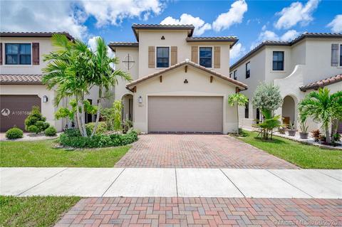 3267 W 97th Ter, Hialeah, FL 33018 photo 2