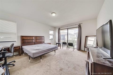3267 W 97th Ter, Hialeah, FL 33018 photo 22