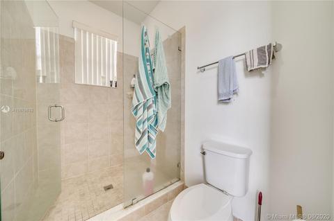 3267 W 97th Ter, Hialeah, FL 33018 photo 26