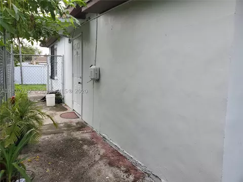 710 E 38th St, Hialeah, FL 33013 photo 12