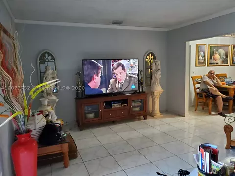 710 E 38th St, Hialeah, FL 33013 photo 14