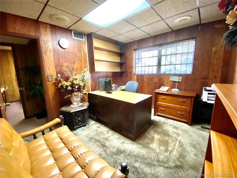 221 E 49th St, Hialeah, FL 33013 photo 18