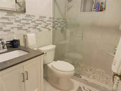 7580 W 4th Ave, Hialeah, FL 33014 photo 20