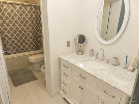 7580 W 4th Ave, Hialeah, FL 33014 photo 16