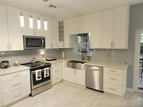 7580 W 4th Ave, Hialeah, FL 33014 photo 8