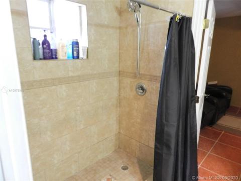 7580 W 4th Ave, Hialeah, FL 33014 photo 24