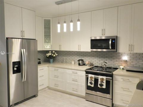7580 W 4th Ave, Hialeah, FL 33014 photo 7