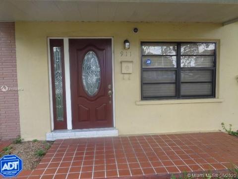 911 E 6, Hialeah, FL 33010 photo 1
