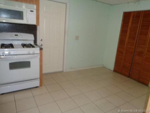 911 E 6, Hialeah, FL 33010 photo 19