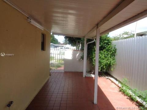 911 E 6, Hialeah, FL 33010 photo 38