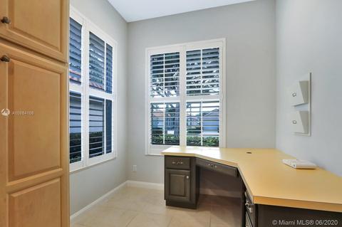 117 Hampton Cir, Jupiter, FL 33458 photo 13