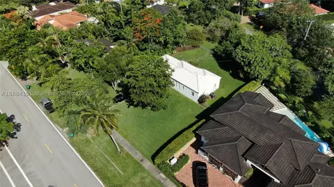 5751 Devonshire Blvd, Miami, FL 33155 photo 17