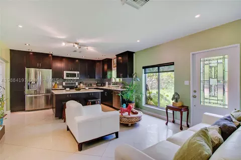 5751 Devonshire Blvd, Miami, FL 33155 photo 4