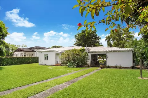 5751 Devonshire Blvd, Miami, FL 33155 photo 1
