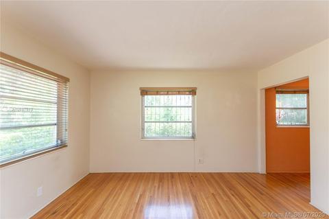 525 De Leon Dr, Miami Springs, FL 33166 photo 6