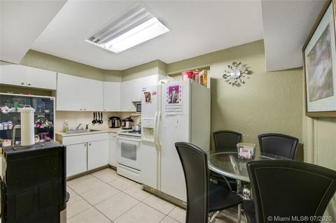 190 E 43rd St, Hialeah, FL 33013 photo 6