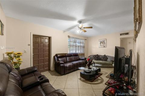190 E 43rd St, Hialeah, FL 33013 photo 3