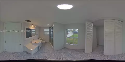 771 SE 6th Pl, Hialeah, FL 33010 photo 9