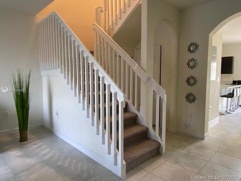 3328 W 92nd Pl, Hialeah, FL 33018 photo 11
