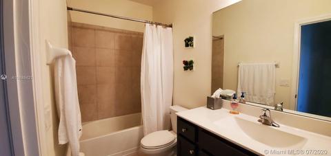 3328 W 92nd Pl, Hialeah, FL 33018 photo 19