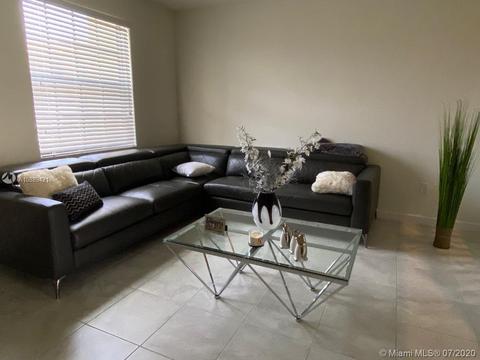 3328 W 92nd Pl, Hialeah, FL 33018 photo 7