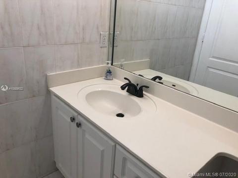 Undisclosed, Hialeah, FL 33018 photo 7