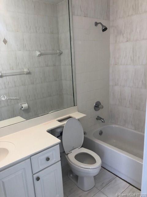 Undisclosed, Hialeah, FL 33018 photo 3