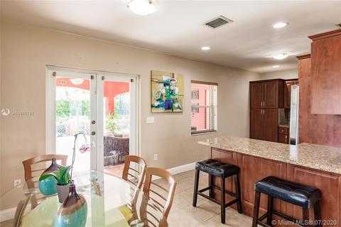 755 E 9th Ln, Hialeah, FL 33010 photo 7