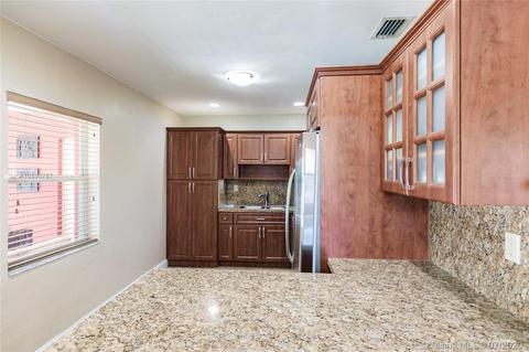 755 E 9th Ln, Hialeah, FL 33010 photo 8